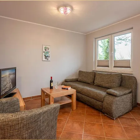 Apartman Tema 7 *